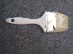 Paint brush with plastic white handle & white natural bristle